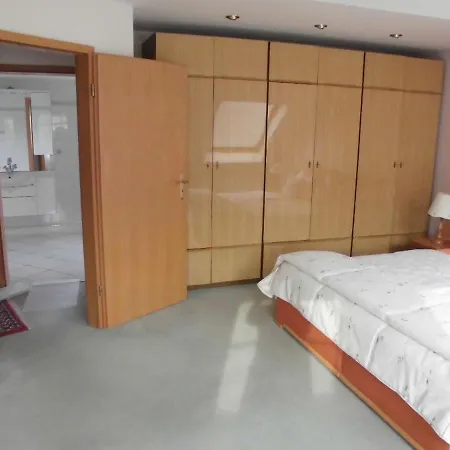 Gemuetliche-herberge-unterm-dach Apartamento Markranstädt